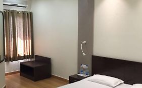 Pamposh Guest House Gk II Market